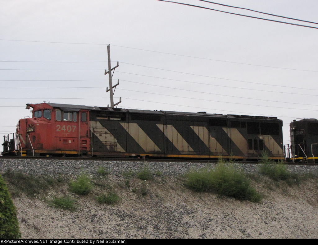 CN 2407